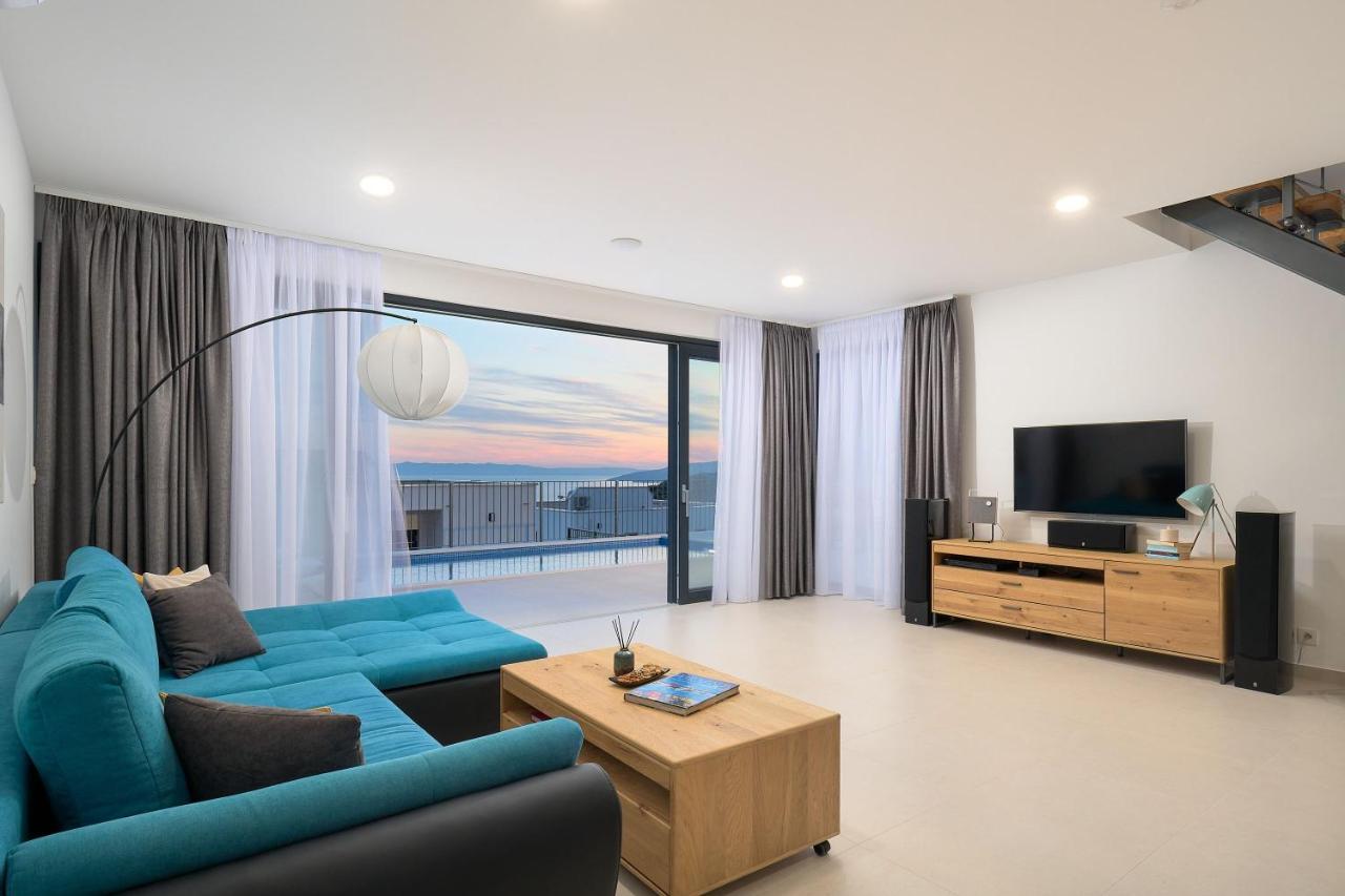 Maxima With Heated Pool - Veliko Brdo Villa